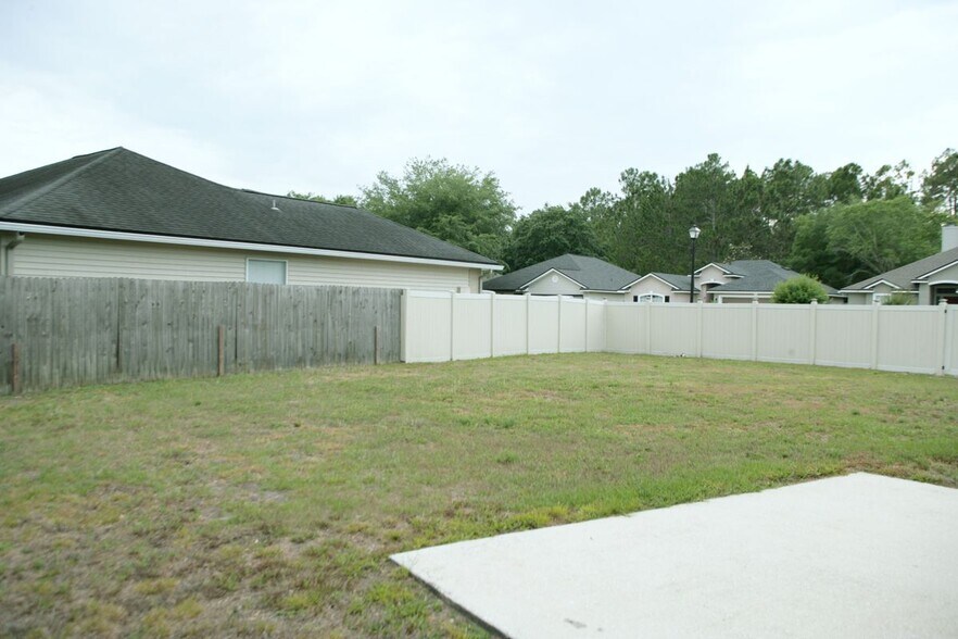 Building Photo - 8452 Stelling Dr S
