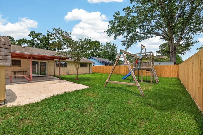 Building Photo - 5206 Olana Dr