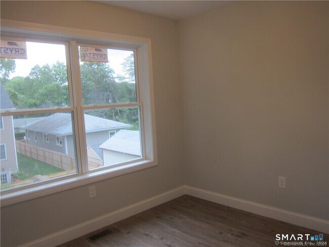 Building Photo - 574 Chopsey Hill Rd