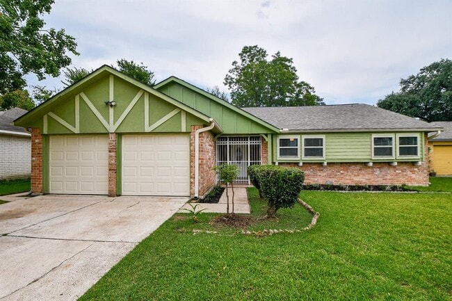 Building Photo - 12314 Plumpoint Dr