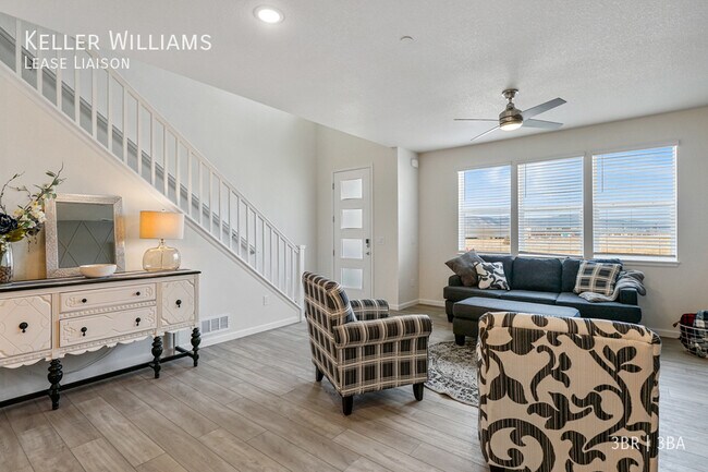 Building Photo - 1539 Spring Water Pt