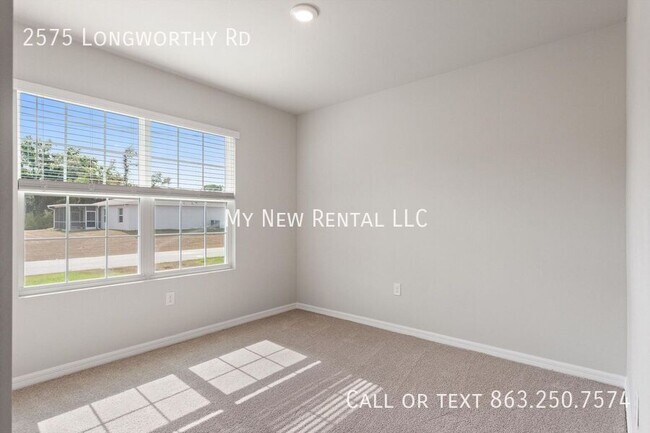 Building Photo - 2575 Longworthy Rd