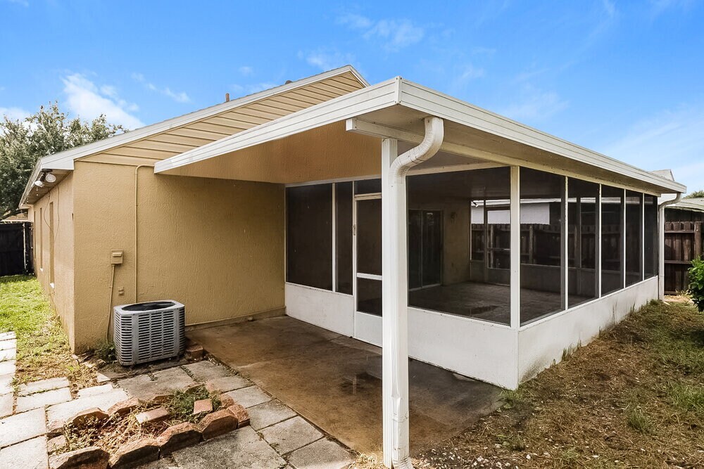 Building Photo - 417 Delicata Dr