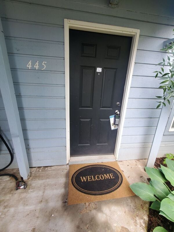 Building Photo - 445 Senate St NW