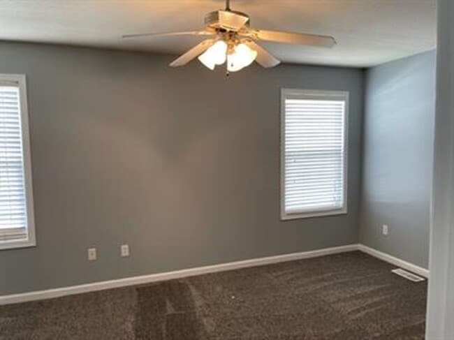 Building Photo - 3704 Sandstone Dr