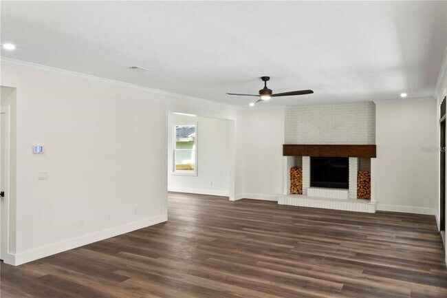 Building Photo - 1368 Hibiscus Ave