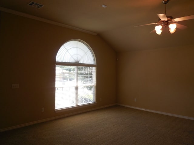 Building Photo - Two Living Areas!!! Spacious Three Bedroom Home in the Woodcreek Addition... Minutes from Campus,...