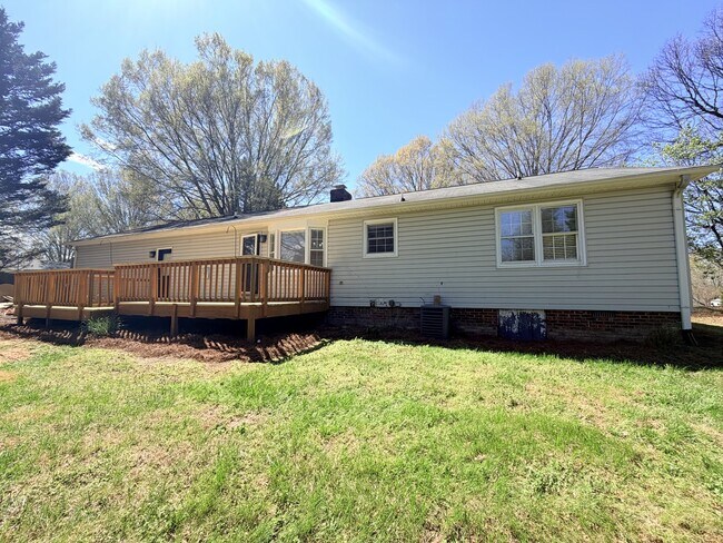 Building Photo - 6504 Zack Rd