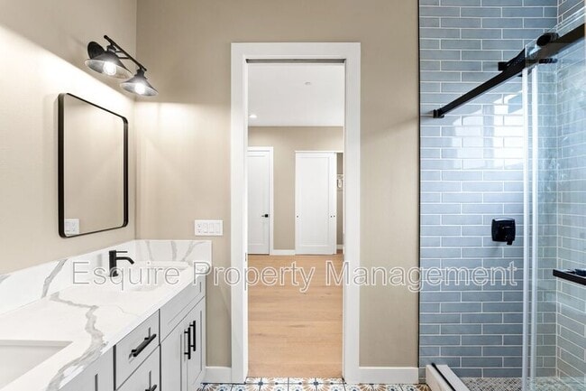 Building Photo - 545 Carty Dr