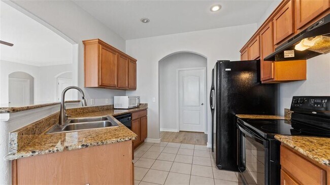 Building Photo - 4102 SW Fieldstone Blvd