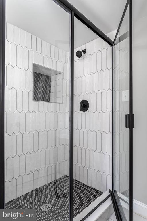 Building Photo - 139 W Germantown Pike