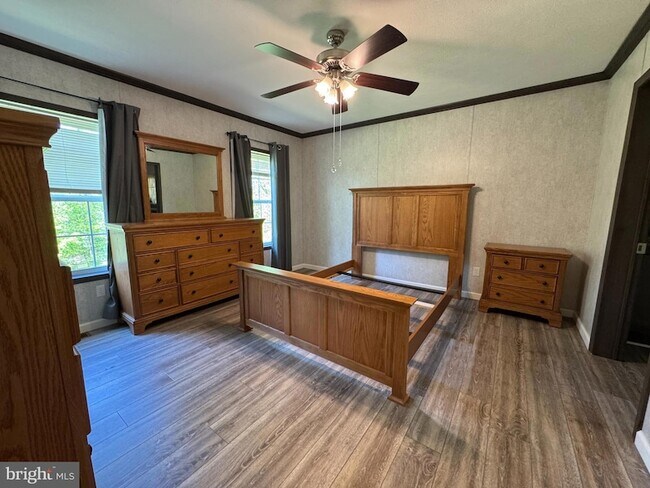 Building Photo - 57 Woodside Dr