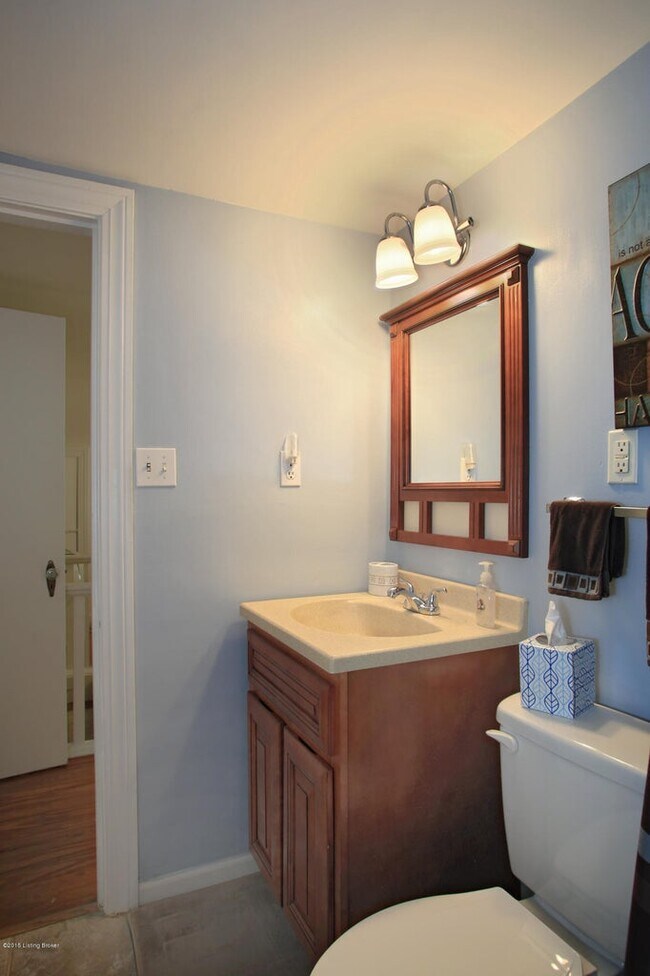 Building Photo - 2324 Emerson Ave