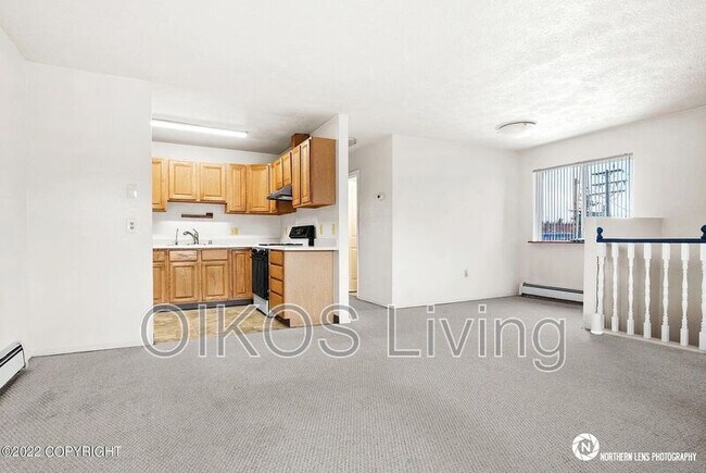 Building Photo - 528 State St