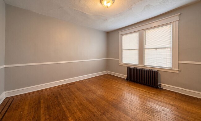 Building Photo - 6724 Wyncote Ave
