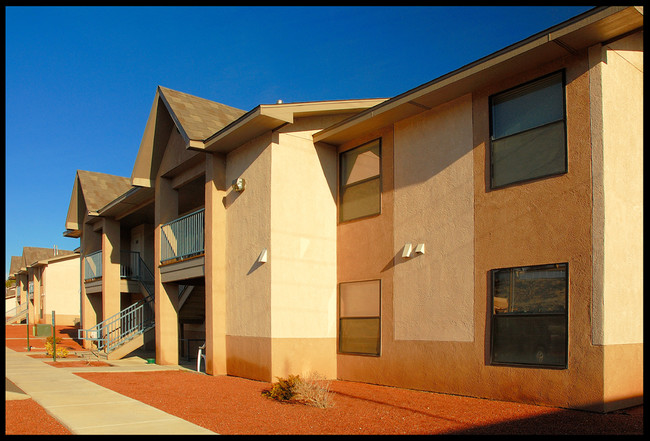 Building Photo - Ladera Village