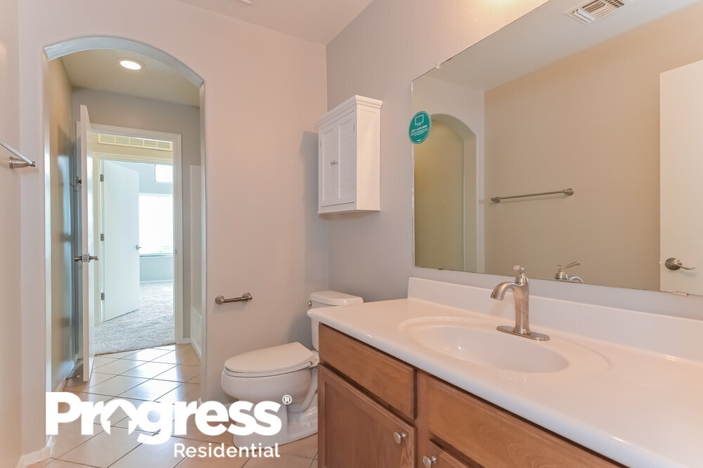 Building Photo - 6737 W Greenland Ct