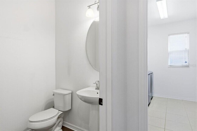 Building Photo - 2669 Peony Dr