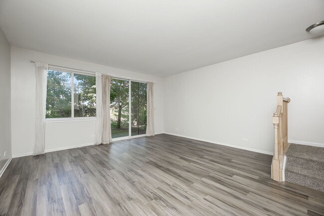 Building Photo - 2943 Kentshire Cir