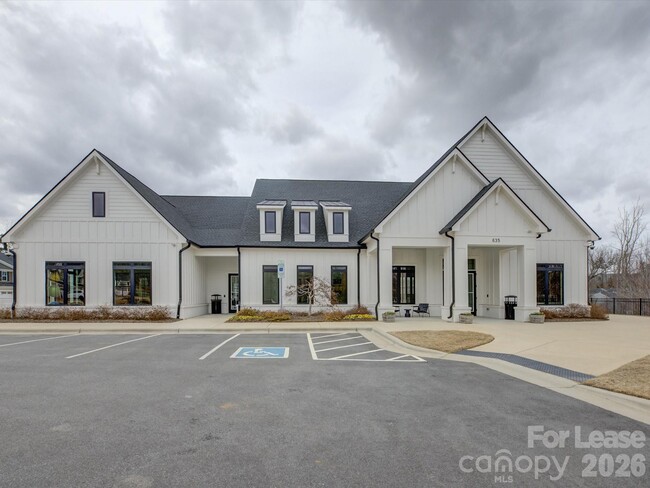 Building Photo - 6377 Ashton Pk Dr