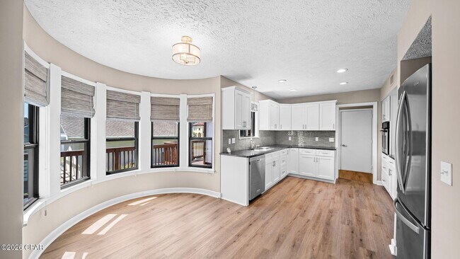 Building Photo - 134 Marlin Cir