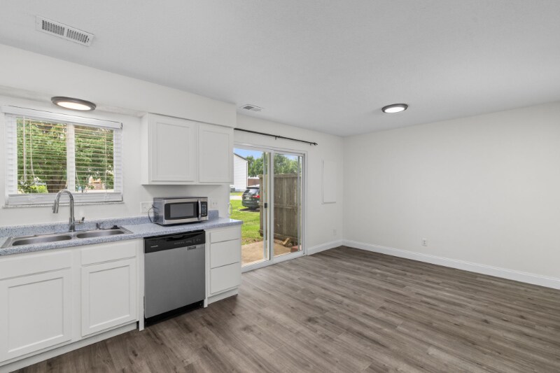 Building Photo - 1328 Sunny Slope Dr