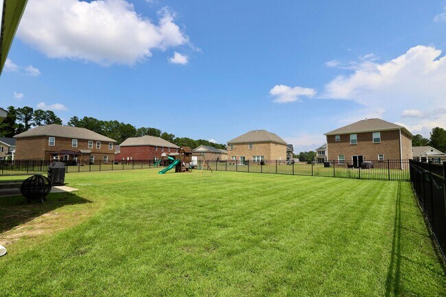 Building Photo - 835 Curlew Cir