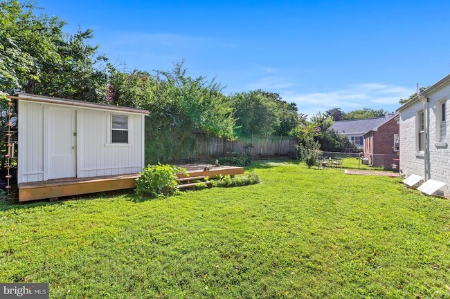 Building Photo - 4803 Westway Dr