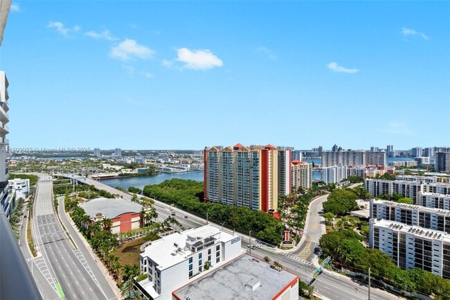 Building Photo - 300 Sunny Isles Blvd