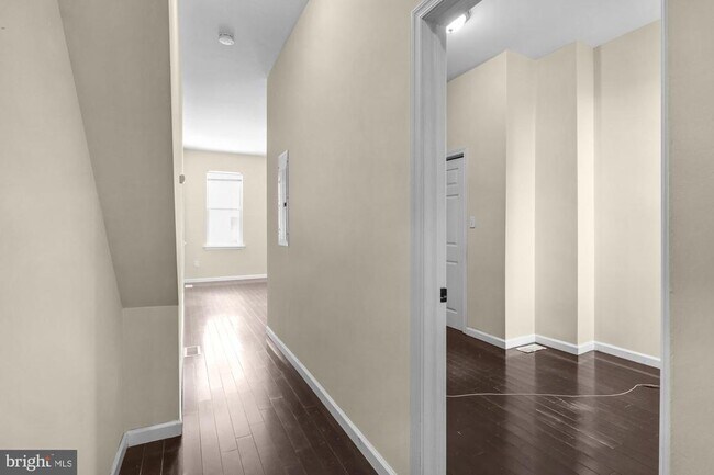 Building Photo - 1536 S 19th St