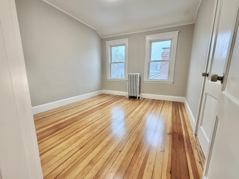 Bedroom 3 - 89 Glendower Rd