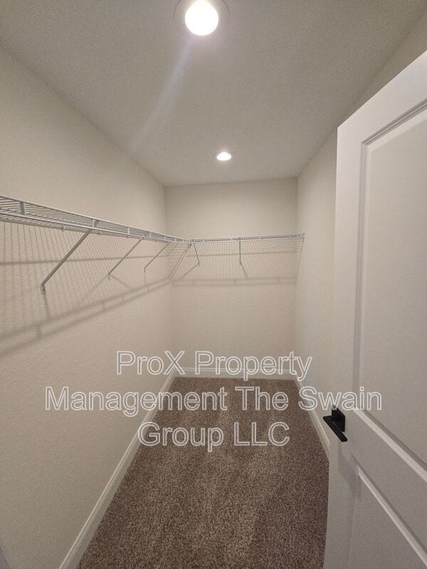 Building Photo - 803 Allison Pl