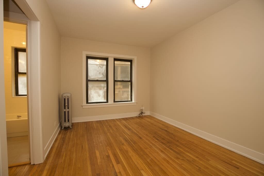 Building Photo - 3300 W Schubert Ave