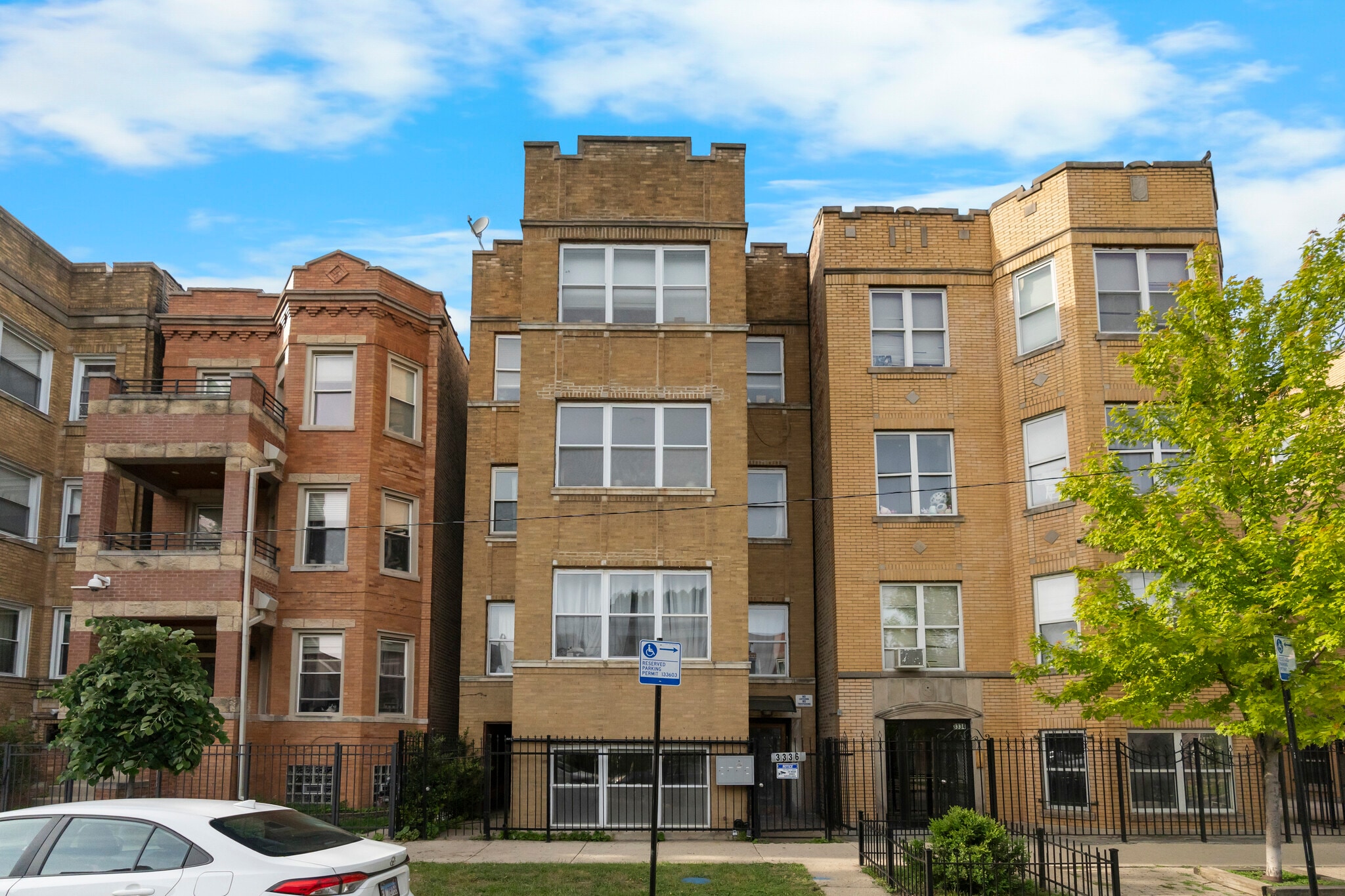 Building Photo - 3336 W Potomac Ave