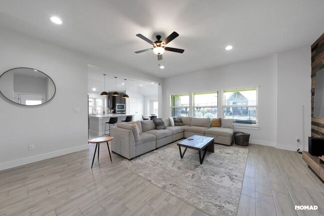 Building Photo - 1821 Arapaho Mountain Pass