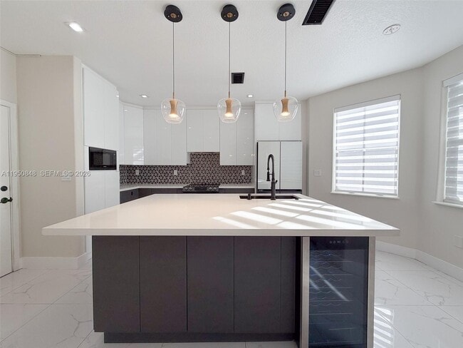 Building Photo - 4832 NW 107th Pl