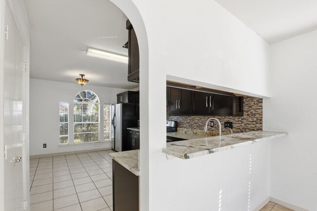 Building Photo - 15318 Streatham Cir