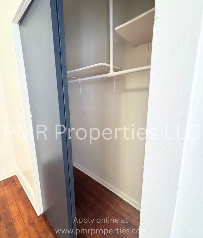 Building Photo - 2 Bedroom/ 1 Bathroom House