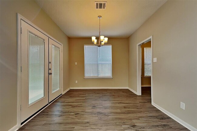 Building Photo - 12522 Lusterleaf Dr