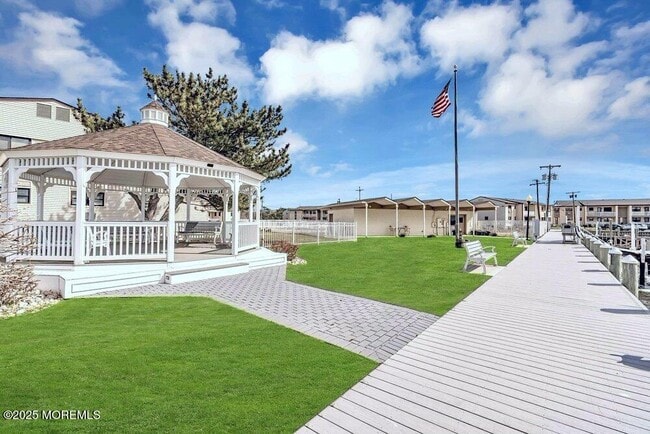 Building Photo - 113 Wharfside Dr