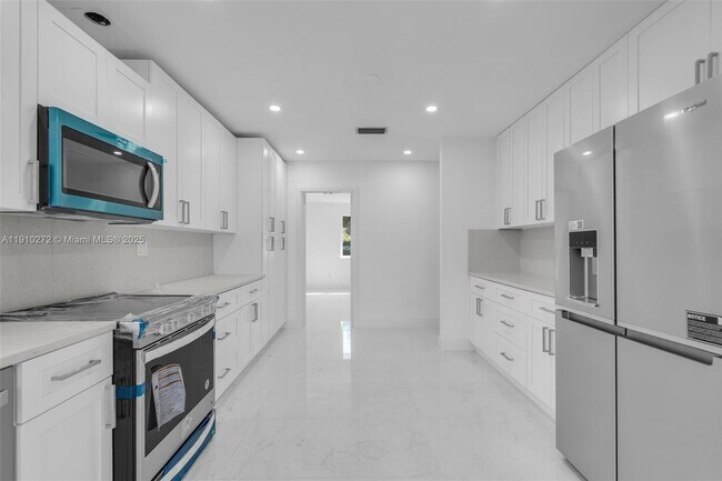 Building Photo - 7021 SW 107th St