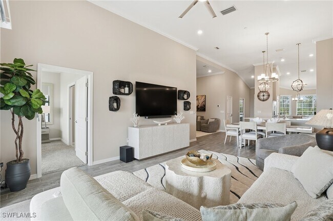 Building Photo - 11851 Venetian Lagoon Dr