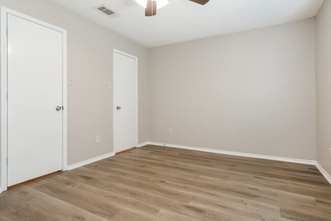 Building Photo - 1009 Neptune Ct