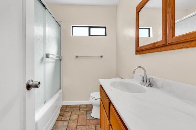 Building Photo - Patricia Lane