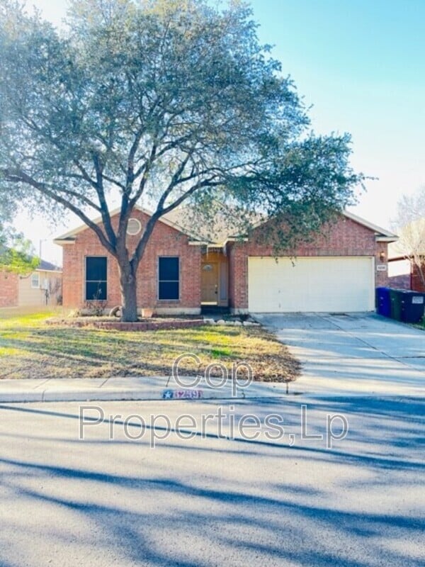 Primary Photo - 6239 Parkland Oaks Dr