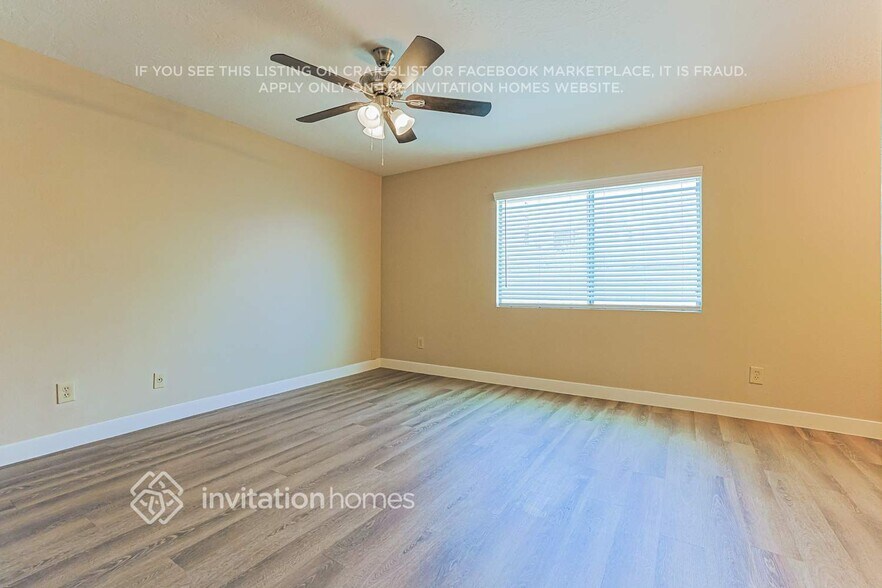 Building Photo - 1534 W Nopal Ave