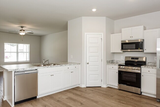 Building Photo - 306 Spanish Moss Ct