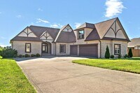 Building Photo - Pet Friendly on Exit 8!