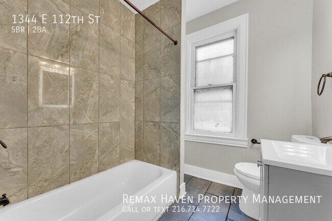 Building Photo - 1344 E 112th St