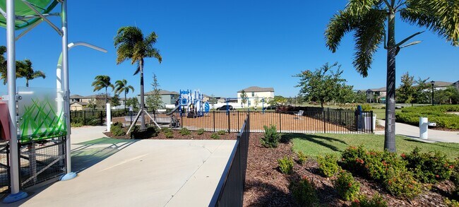 Building Photo - 4213 Romano Busciglio St